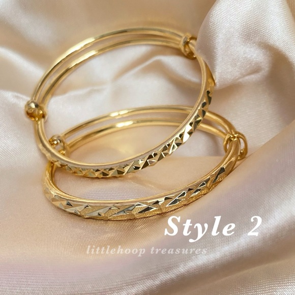Baby adjustable gold bangle, gold baby bracelet, toddler bangle gift for toddler - Picture 3 of 8